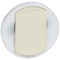 Лицевая панель Legrand Celiane выключателя одноклавишного с контурной подсветкой слоновая кость 067884